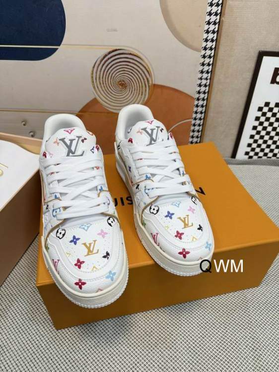 Picture of Louis Vuitton Shoes _SKULVsz35-45WM050212870